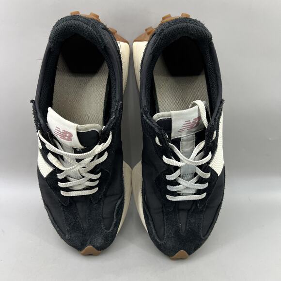 New Balance 327 Running Shoes Women Size 8 B Black White Comfort Low Sneakers - Picture 5 of 9